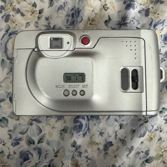 JVC GC-A33 Dual Mode Digital Camera Vantage Point and Shoot Tested (READ) - Picture 7 of 10